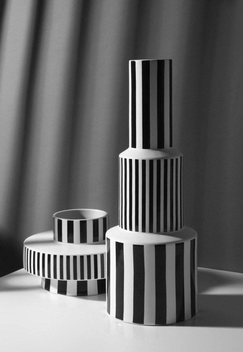 Bauhaus Minimalist Black & White Vases