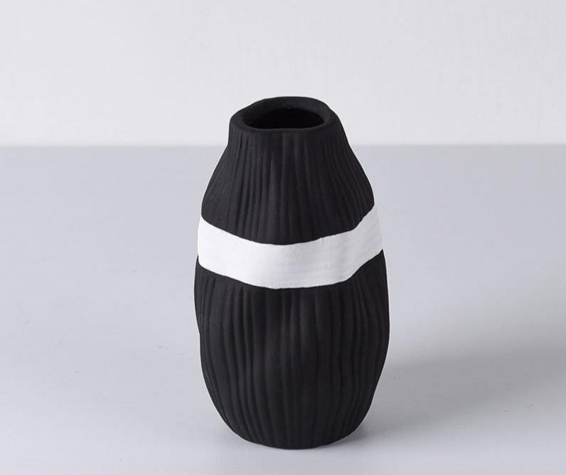 Contrast Ribbon Textured Ceramic Vase